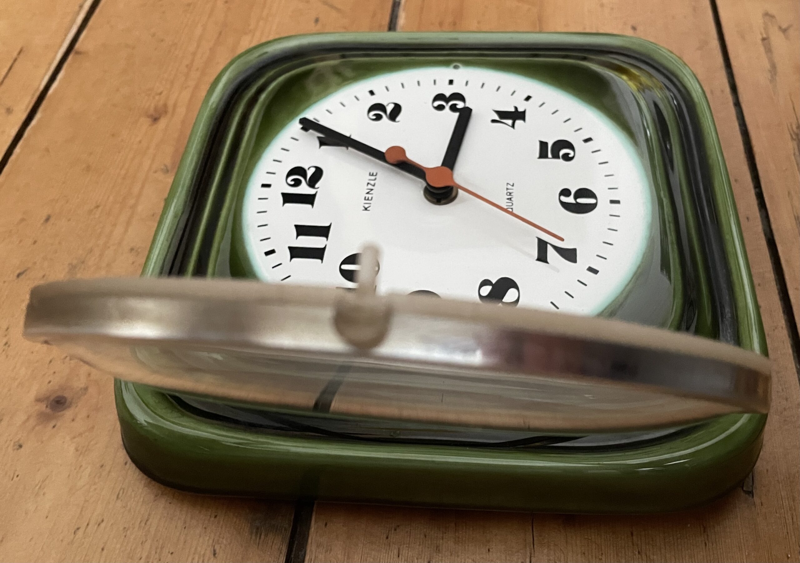 Stylish 1970s Kienzle Quartz Ceramic Wall Clock Germany (inc P&P